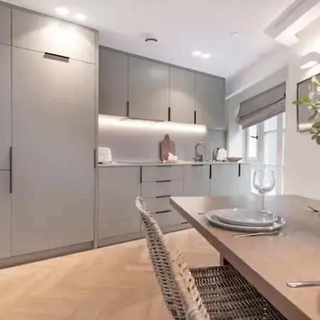 شقة Central Amsterdam Apartment *